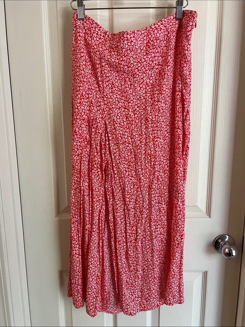 H&M Red and White Floral Midi Skirt